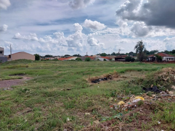Imagem Terreno à Venda, 3.000 m² em Santiago - Londrina Imagem Terreno à Venda, 3.000 m² em Santiago - Londrina