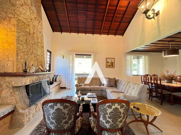 Imagem Casa com 5 Quartos à Venda, 328 m² em Albuquerque - Teresópolis Imagem Casa com 5 Quartos à Venda, 328 m² em Albuquerque - Teresópolis