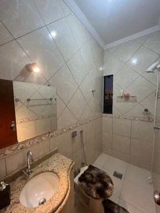 Imagem Casa com 3 Quartos à Venda, 260 m² em Samambaia Norte (samambaia) - Brasília Imagem Casa com 3 Quartos à Venda, 260 m² em Samambaia Norte (samambaia) - Brasília