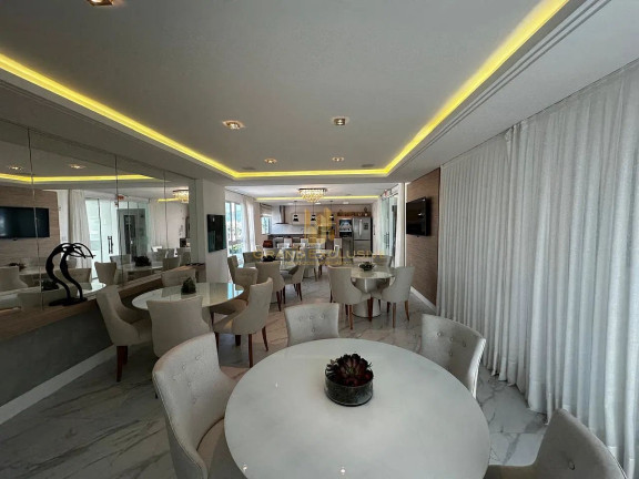 Imagem Apartamento com 3 Quartos à Venda, 135 m² em Centro - Balneário Camboriú Imagem Apartamento com 3 Quartos à Venda, 135 m² em Centro - Balneário Camboriú