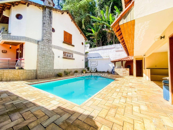 Casa com 4 Quartos à Venda, 114 m² em Alto - Teresópolis