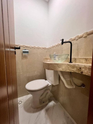 Imagem Casa com 2 Quartos à Venda, em Maracanã - Praia Grande Imagem Casa com 2 Quartos à Venda, em Maracanã - Praia Grande