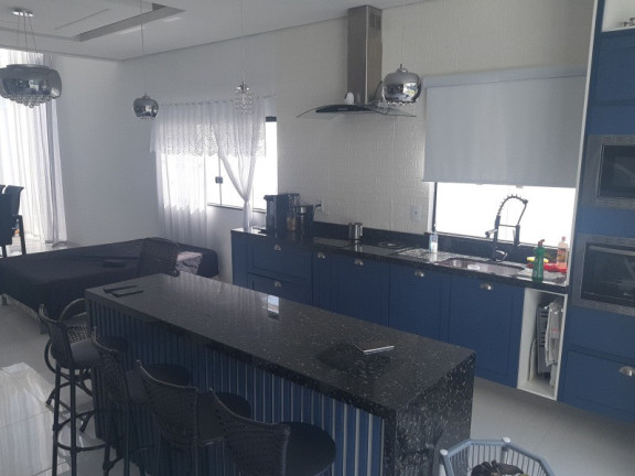 Imagem Casa com 5 Quartos à Venda, 383 m² em Novo Aleixo - Manaus Imagem Casa com 5 Quartos à Venda, 383 m² em Novo Aleixo - Manaus