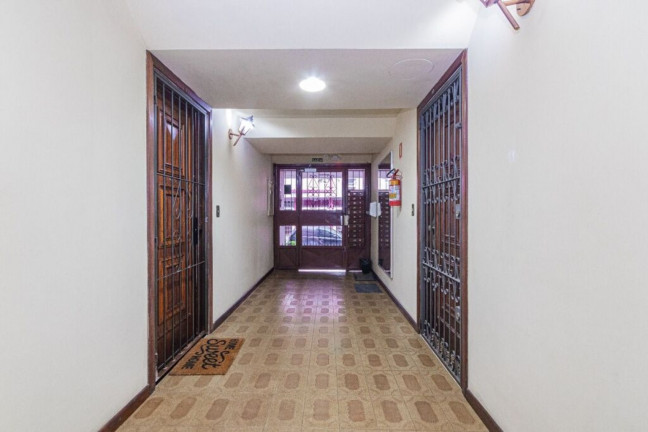 Imagem Imóvel com 3 Quartos à Venda, 84 m² em Menino Deus - Porto Alegre Imagem Imóvel com 3 Quartos à Venda, 84 m² em Menino Deus - Porto Alegre