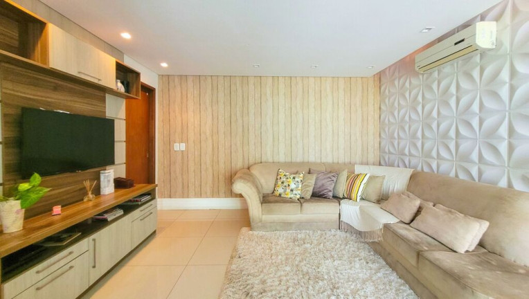 Imagem Casa com 4 Quartos à Venda, 267 m² em Jardim Itu - Porto Alegre