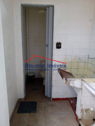 Imagem Sobrado com 3 Quartos à Venda, 176 m² em Boqueirão - Santos