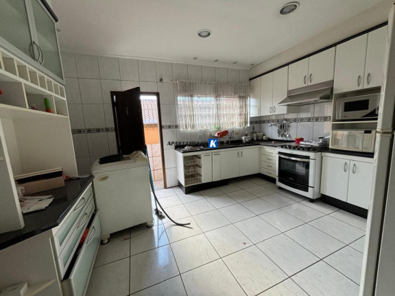 Imagem Casa com 3 Quartos à Venda, 240 m² em Jardim Santa Mena - Guarulhos Imagem Casa com 3 Quartos à Venda, 240 m² em Jardim Santa Mena - Guarulhos