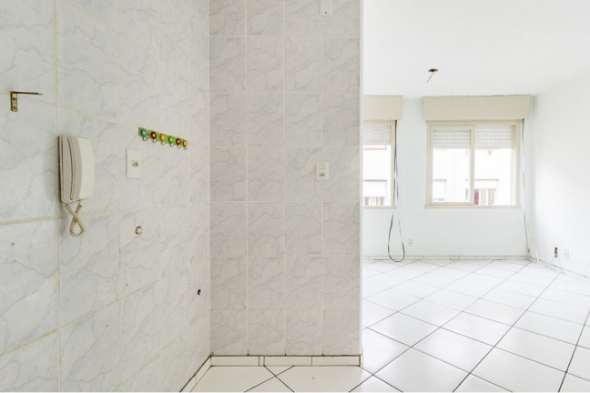 Imagem Imóvel com 1 Quarto à Venda, 27 m² em Jardim Leopoldina - Porto Alegre Imagem Imóvel com 1 Quarto à Venda, 27 m² em Jardim Leopoldina - Porto Alegre
