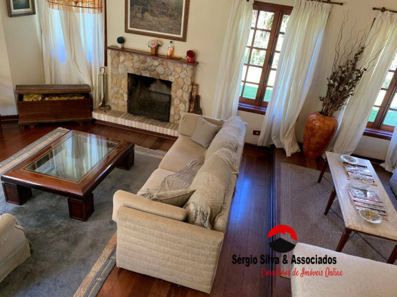 Imagem Casa com 4 Quartos para Alugar, em Alto Do Capivari - Campos Do Jordão Imagem Casa com 4 Quartos para Alugar, em Alto Do Capivari - Campos Do Jordão