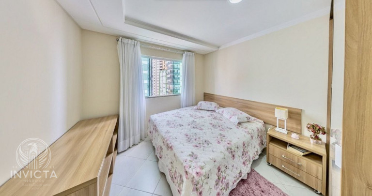 Imagem Apartamento com 3 Quartos à Venda, 190 m² em Centro - Balneário Camboriú Imagem Apartamento com 3 Quartos à Venda, 190 m² em Centro - Balneário Camboriú