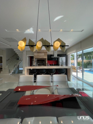 Imagem Casa com 5 Quartos à Venda, 495 m² em Jurerê Internacional - Florianópolis Imagem Casa com 5 Quartos à Venda, 495 m² em Jurerê Internacional - Florianópolis