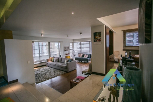 Imagem Apartamento com 4 Quartos à Venda, 290 m² em Aclimação - São Paulo