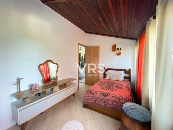 Imagem Casa com 3 Quartos à Venda, 250 m² em Granja Guarani - Teresópolis