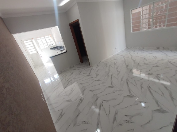 Imagem Casa com 2 Quartos à Venda, em Nova Cerejeira - Atibaia Imagem Casa com 2 Quartos à Venda, em Nova Cerejeira - Atibaia