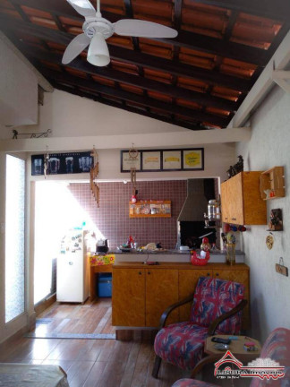 Imagem Casa com 4 Quartos à Venda, 200 m² em Jardim Califórnia - Jacareí Imagem Casa com 4 Quartos à Venda, 200 m² em Jardim Califórnia - Jacareí