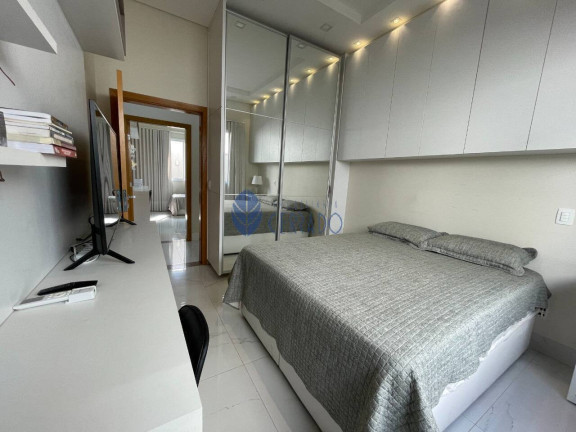 Imagem Casa com 3 Quartos para Alugar, 400 m² em Setor Bougainville - Anápolis