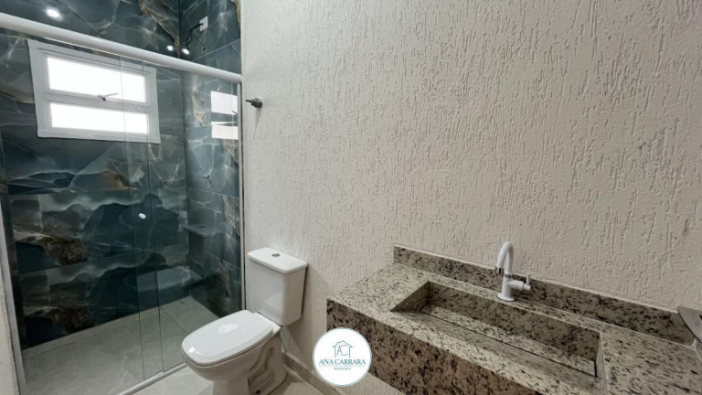 Imagem Casa com 3 Quartos à Venda, 90 m²