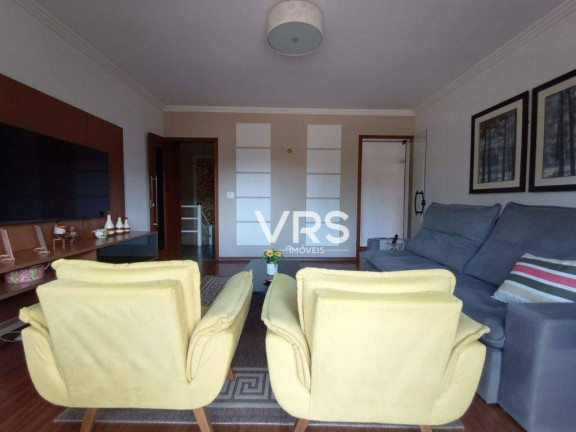 Imagem Casa com 4 Quartos à Venda, 197 m² em Granja Guarani - Teresópolis