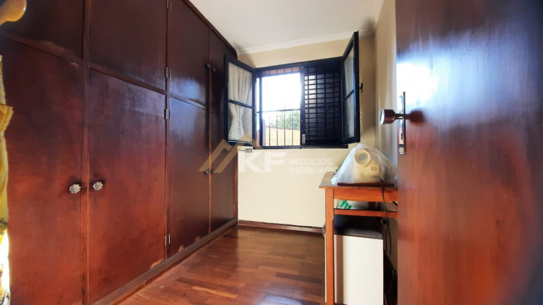 Imagem Casa com 4 Quartos à Venda, 143 m² em Vila Tamandaré - Ribeirão Preto