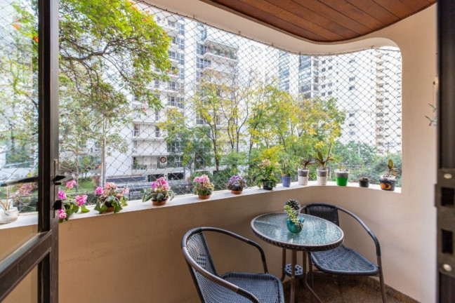 Imagem Imóvel com 4 Quartos à Venda, 185 m² em Moema - São Paulo Imagem Imóvel com 4 Quartos à Venda, 185 m² em Moema - São Paulo