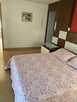Imagem Apartamento com 3 Quartos à Venda, 230 m² em Vila Assunção - Santo André