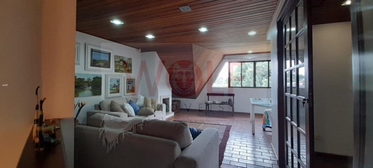 Imagem Sobrado com 3 Quartos à Venda, 147 m² em Bom Retiro - Curitiba Imagem Sobrado com 3 Quartos à Venda, 147 m² em Bom Retiro - Curitiba