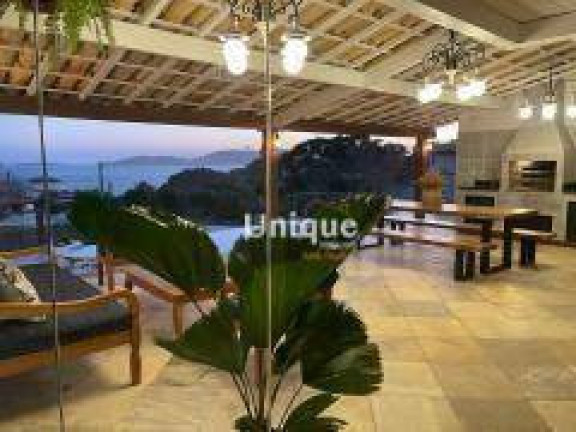 Imagem Casa com 5 Quartos para Temporada, 600 m² em Ferradurinha - Armação Dos Búzios Imagem Casa com 5 Quartos para Temporada, 600 m² em Ferradurinha - Armação Dos Búzios