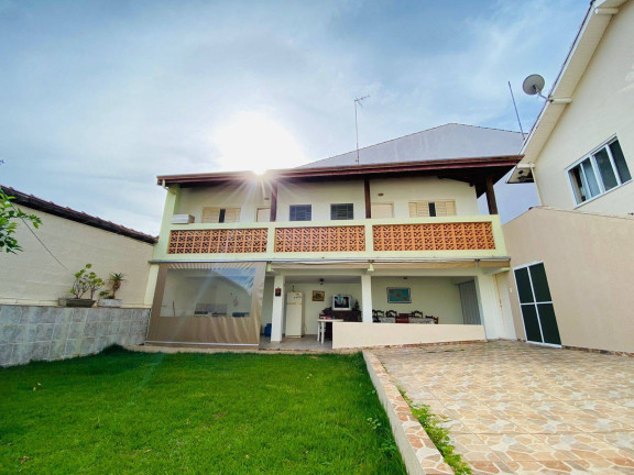Imagem Casa com 4 Quartos à Venda, 300 m² em Vila Santista - Atibaia Imagem Casa com 4 Quartos à Venda, 300 m² em Vila Santista - Atibaia