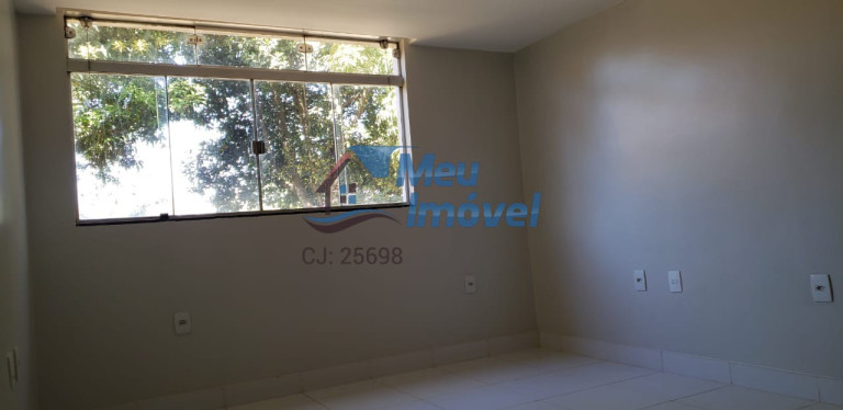 Imagem Casa com 4 Quartos à Venda, 350 m² em Setor Habitacional Jardim Botânico - Brasília