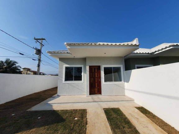 Imagem Casa com 3 Quartos à Venda, 180 m² em Balneário São Pedro - São Pedro Da Aldeia