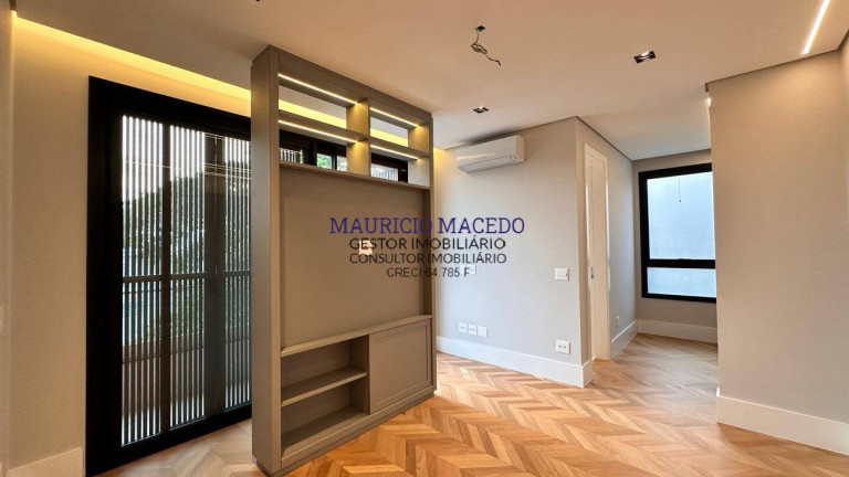 Imagem Casa com 4 Quartos à Venda, 730 m² em Alphaville - Santana De Parnaíba Imagem Casa com 4 Quartos à Venda, 730 m² em Alphaville - Santana De Parnaíba