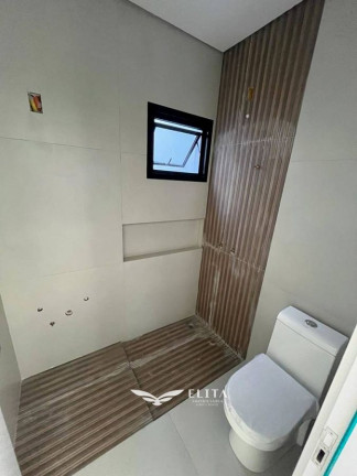 Imagem Sobrado com 3 Quartos à Venda, 157 m² em Centro - Barra Velha