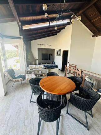 Imagem Casa com 3 Quartos à Venda, 220 m² em Canto Da Praia - Itapema Imagem Casa com 3 Quartos à Venda, 220 m² em Canto Da Praia - Itapema