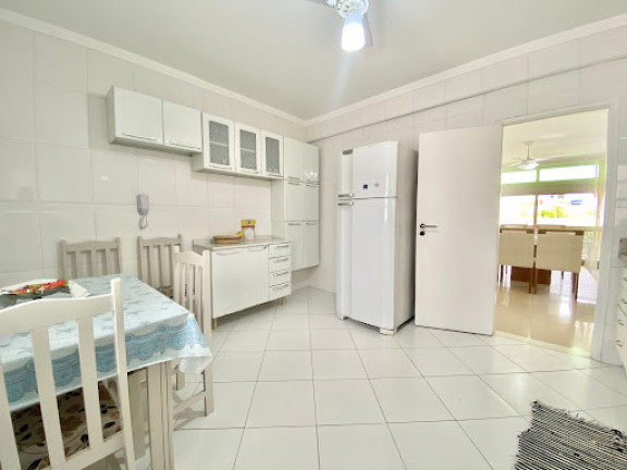 Imagem Apartamento com 3 Quartos à Venda, 125 m² em Pitangueiras - Guarujá