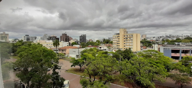 Imagem Apartamento com 2 Quartos à Venda, 68 m² em Santana - Porto Alegre