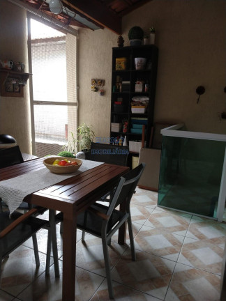 Imagem Sobrado com 2 Quartos à Venda, 153 m² Imagem Sobrado com 2 Quartos à Venda, 153 m²