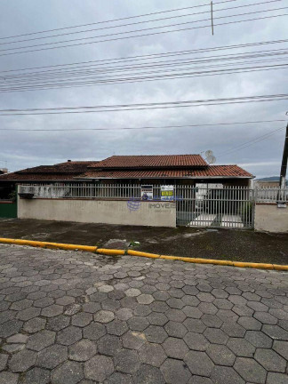 Casa com 3 Quartos à Venda, 95 m² em Centro - Balneário Piçarras