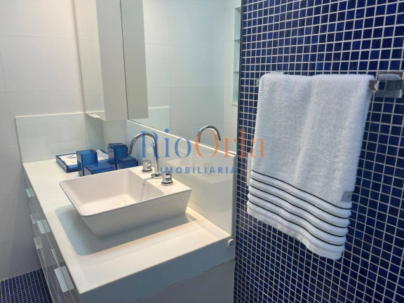 Imagem Apartamento com 3 Quartos à Venda, 220 m² em Barra Da Tijuca - Rio De Janeiro