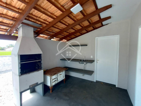Imagem Casa com 2 Quartos à Venda, 130 m²