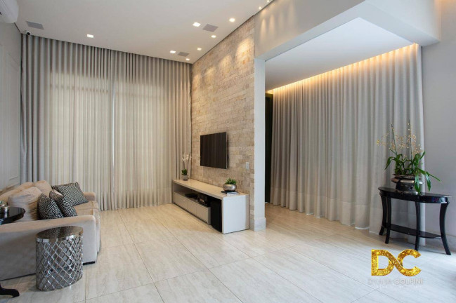 Casa de Condomínio com 3 Quartos à Venda, 250 m² em Núcleo Habitacional Sucuri - Cuiabá