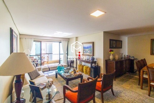 Imagem Imóvel com 4 Quartos à Venda, 210 m² em Asa Norte - Brasília Imagem Imóvel com 4 Quartos à Venda, 210 m² em Asa Norte - Brasília