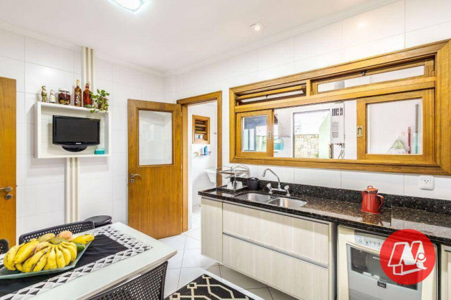 Imagem Apartamento com 3 Quartos à Venda, 201 m² em Vila Ipiranga - Porto Alegre
