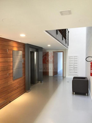 Sala Comercial à Venda, 29 m² em Menino Deus - Porto Alegre