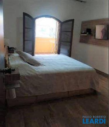 Imagem Sobrado com 3 Quartos à Venda, 125 m² em Vila Luzita - Santo André Imagem Sobrado com 3 Quartos à Venda, 125 m² em Vila Luzita - Santo André
