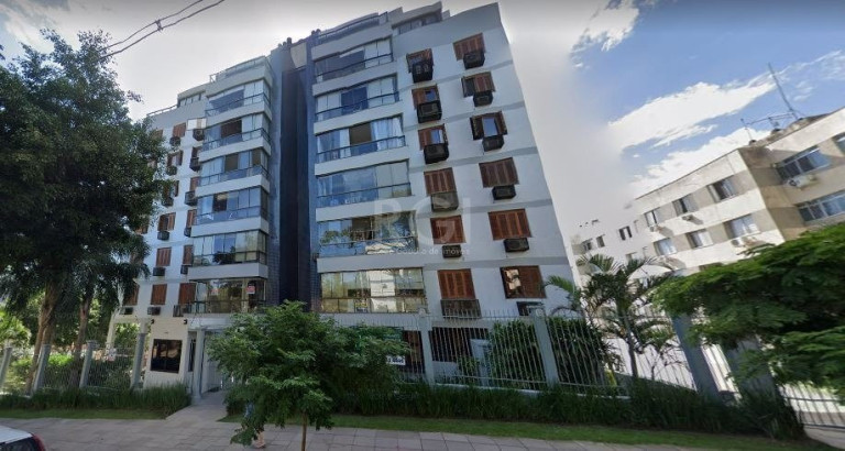 Imagem Imóvel com 3 Quartos à Venda, em Tristeza - Porto Alegre Imagem Imóvel com 3 Quartos à Venda, em Tristeza - Porto Alegre