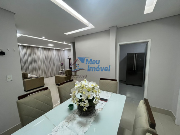 Imagem Casa com 3 Quartos à Venda, 280 m² em Samambaia Norte (samambaia) - Brasília Imagem Casa com 3 Quartos à Venda, 280 m² em Samambaia Norte (samambaia) - Brasília