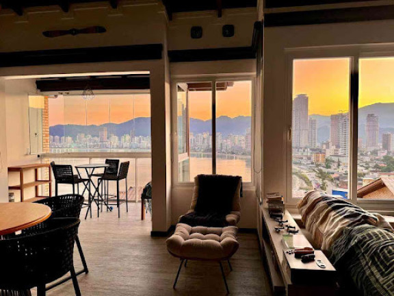 Imagem Casa com 3 Quartos à Venda, 220 m² em Canto Da Praia - Itapema Imagem Casa com 3 Quartos à Venda, 220 m² em Canto Da Praia - Itapema
