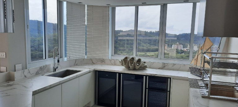 Imagem Cobertura com 5 Quartos à Venda, 610 m² em Praia Brava - Itajaí Imagem Cobertura com 5 Quartos à Venda, 610 m² em Praia Brava - Itajaí