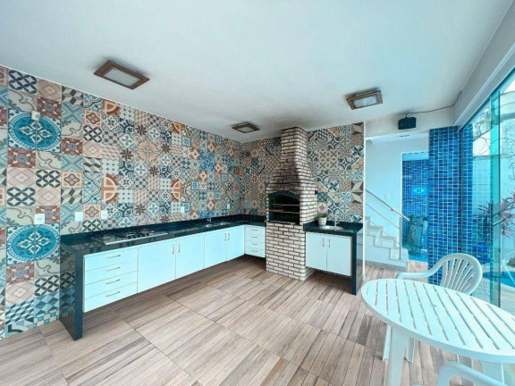 Imagem Casa com 7 Quartos à Venda, 378 m² em Itaipu - Niterói Imagem Casa com 7 Quartos à Venda, 378 m² em Itaipu - Niterói