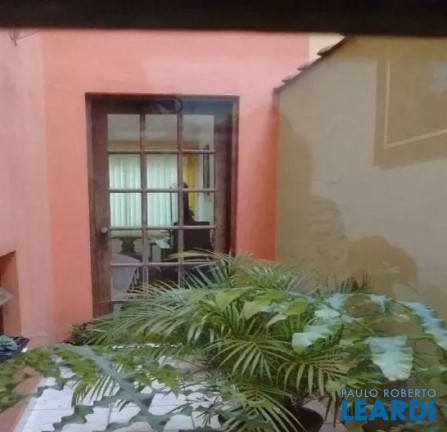 Imagem Sobrado com 3 Quartos à Venda, 256 m² em Campestre - Santo André Imagem Sobrado com 3 Quartos à Venda, 256 m² em Campestre - Santo André